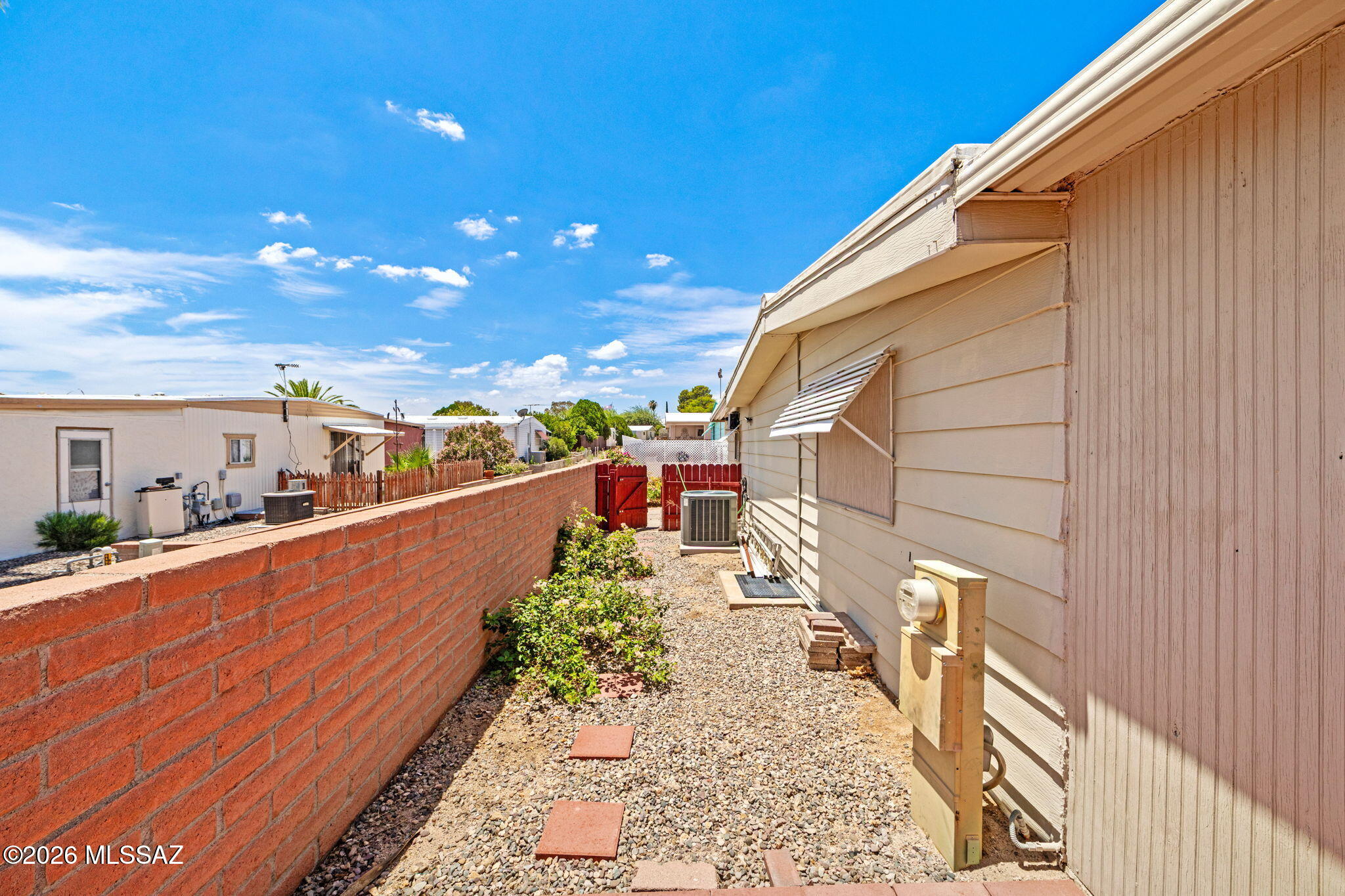145 W Mora Drive