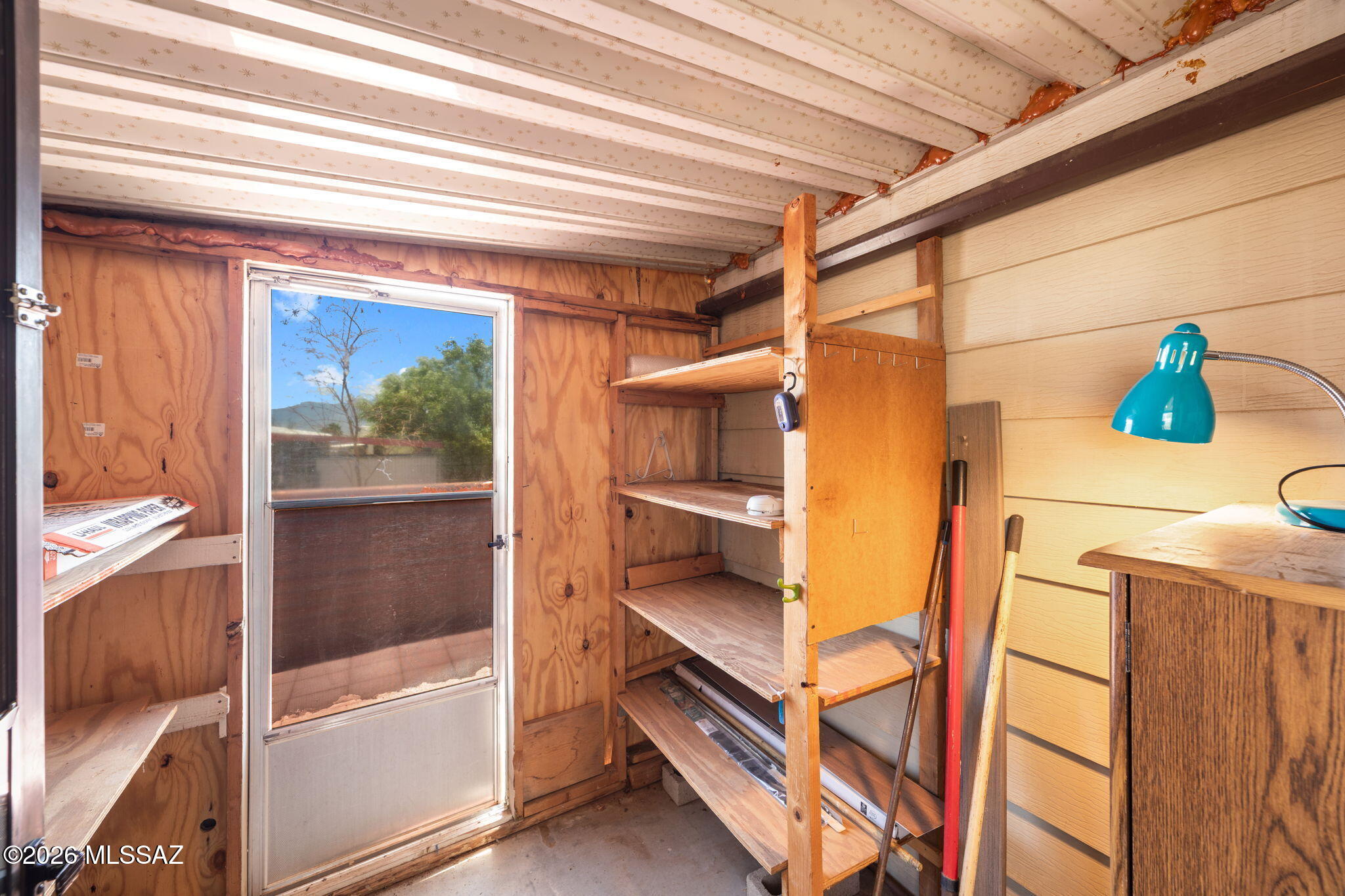 145 W Mora Drive