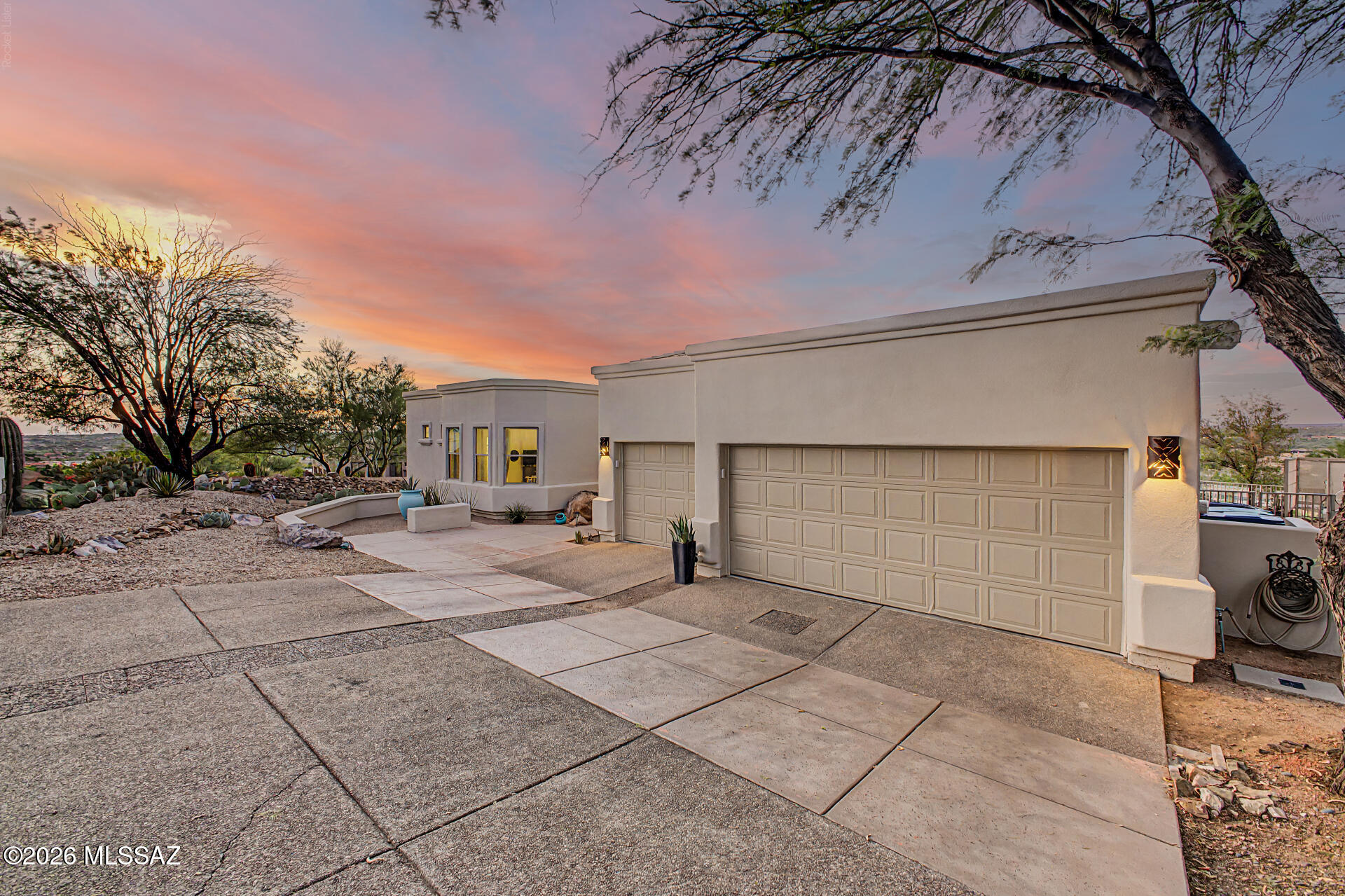1775 E Buck Ridge Place