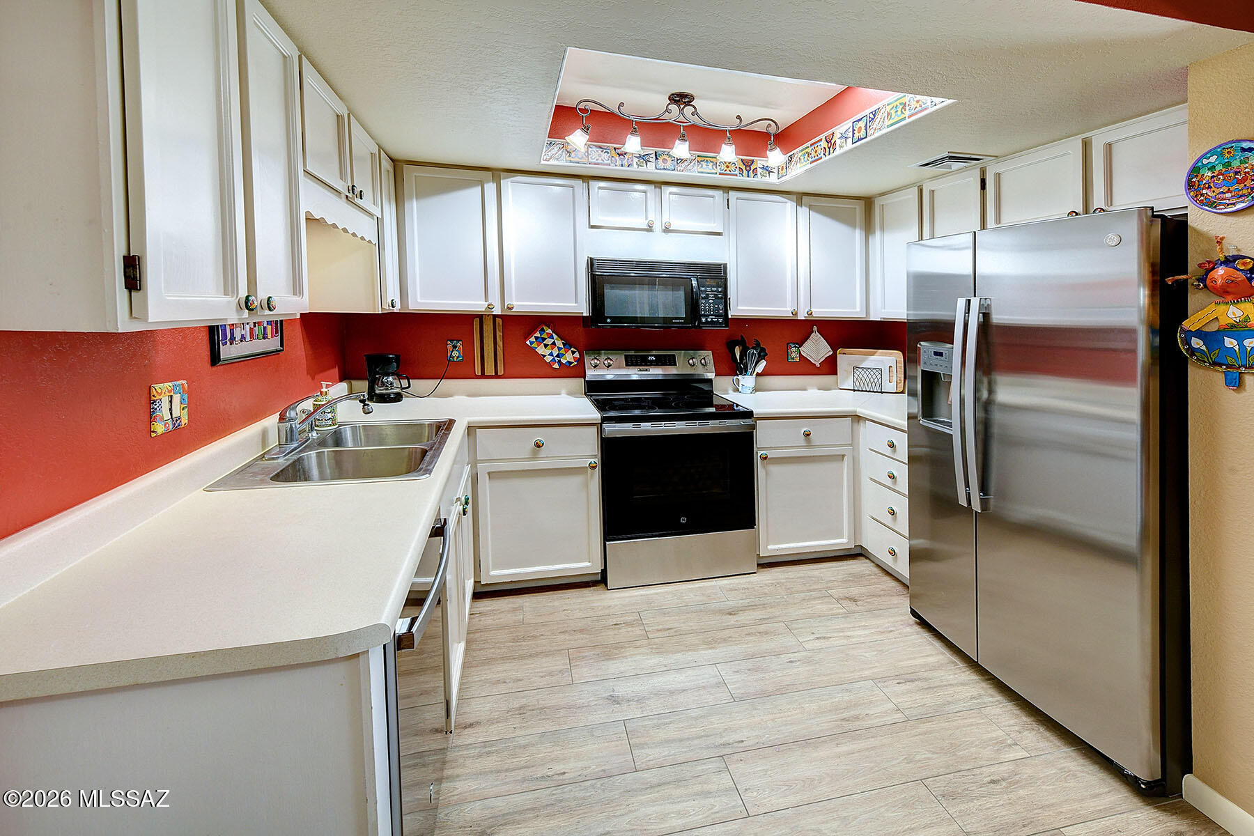 791 W Calle De Alegria