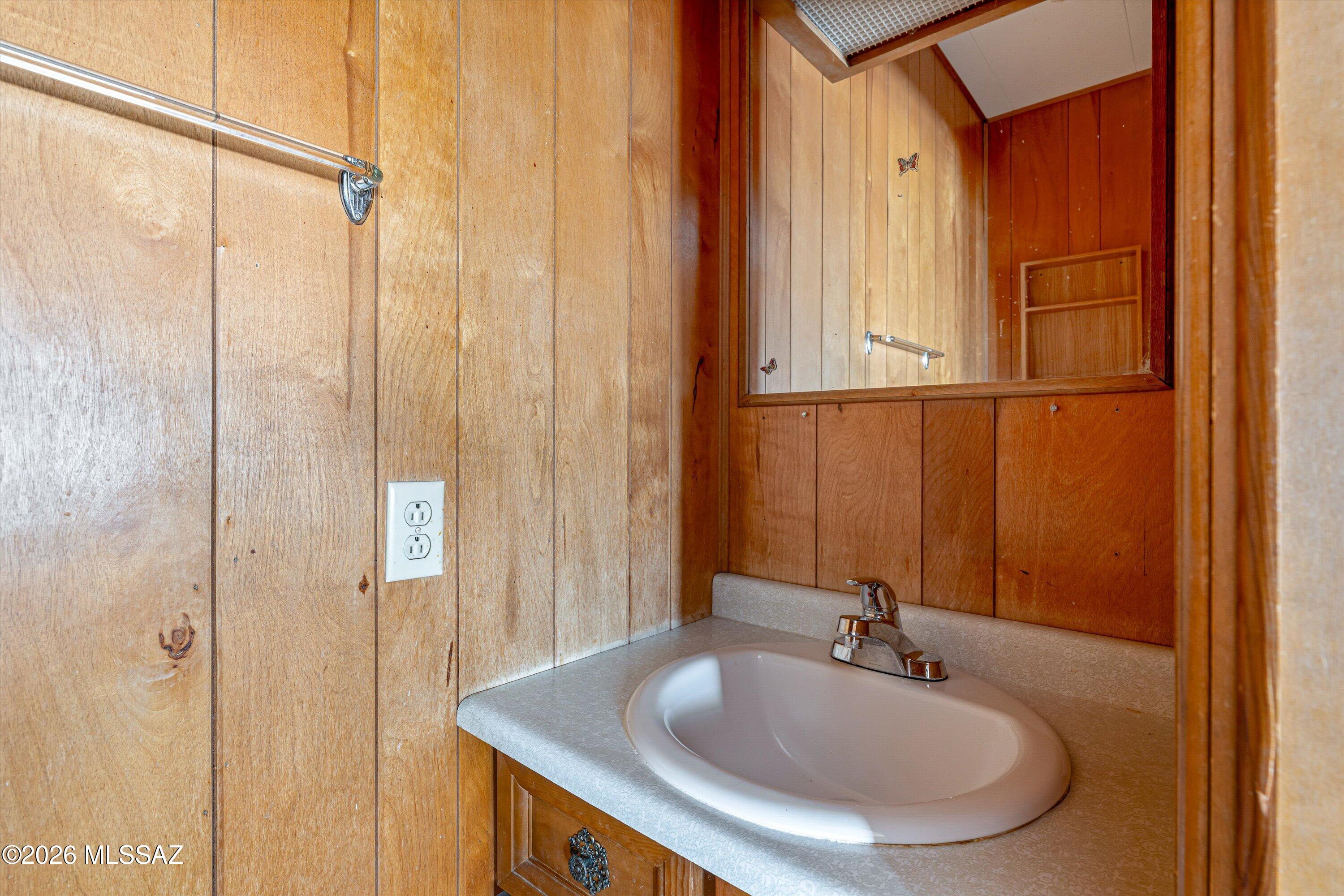 540 W Limberlost Drive E28