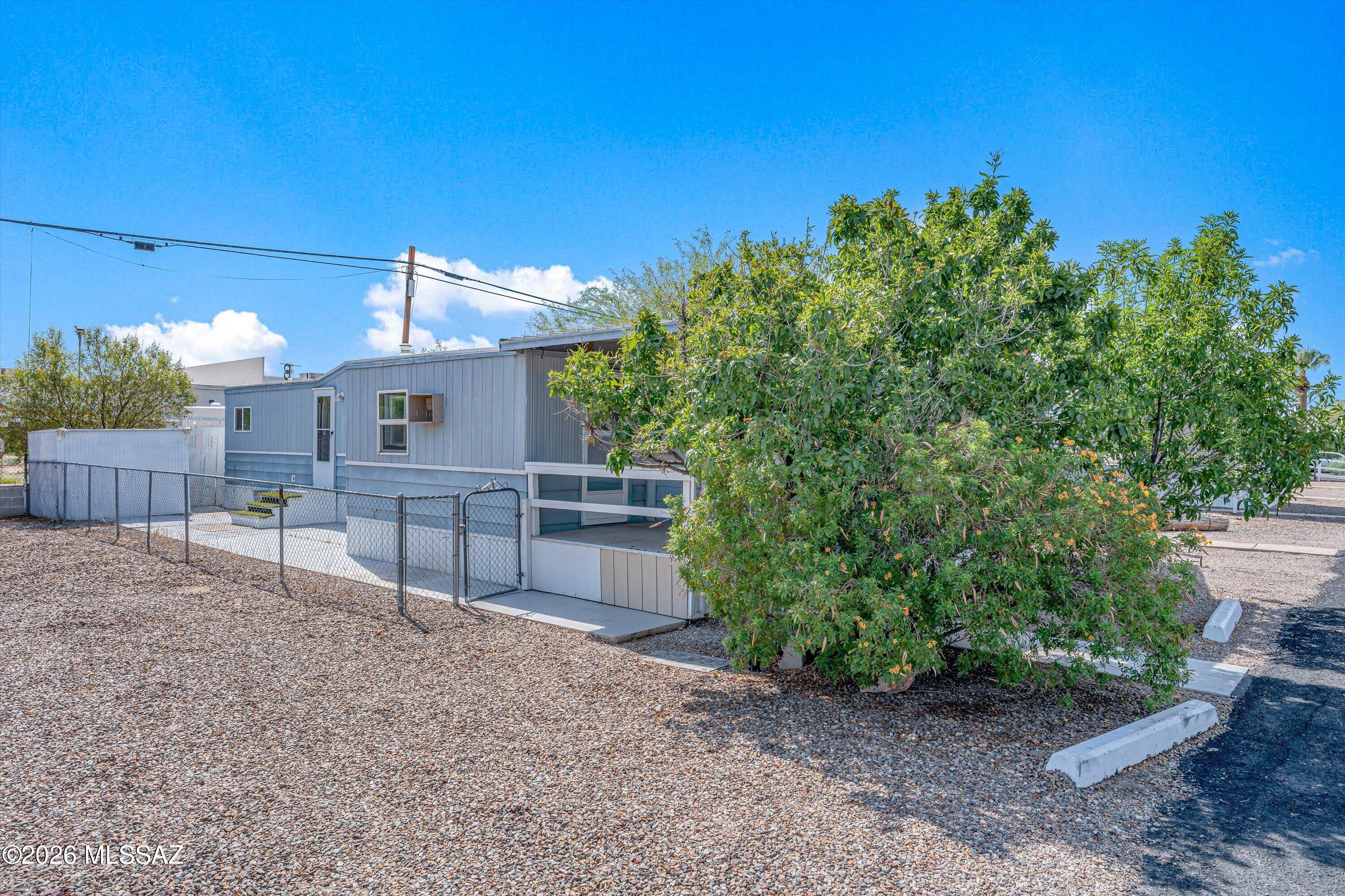 540 W Limberlost Drive E28