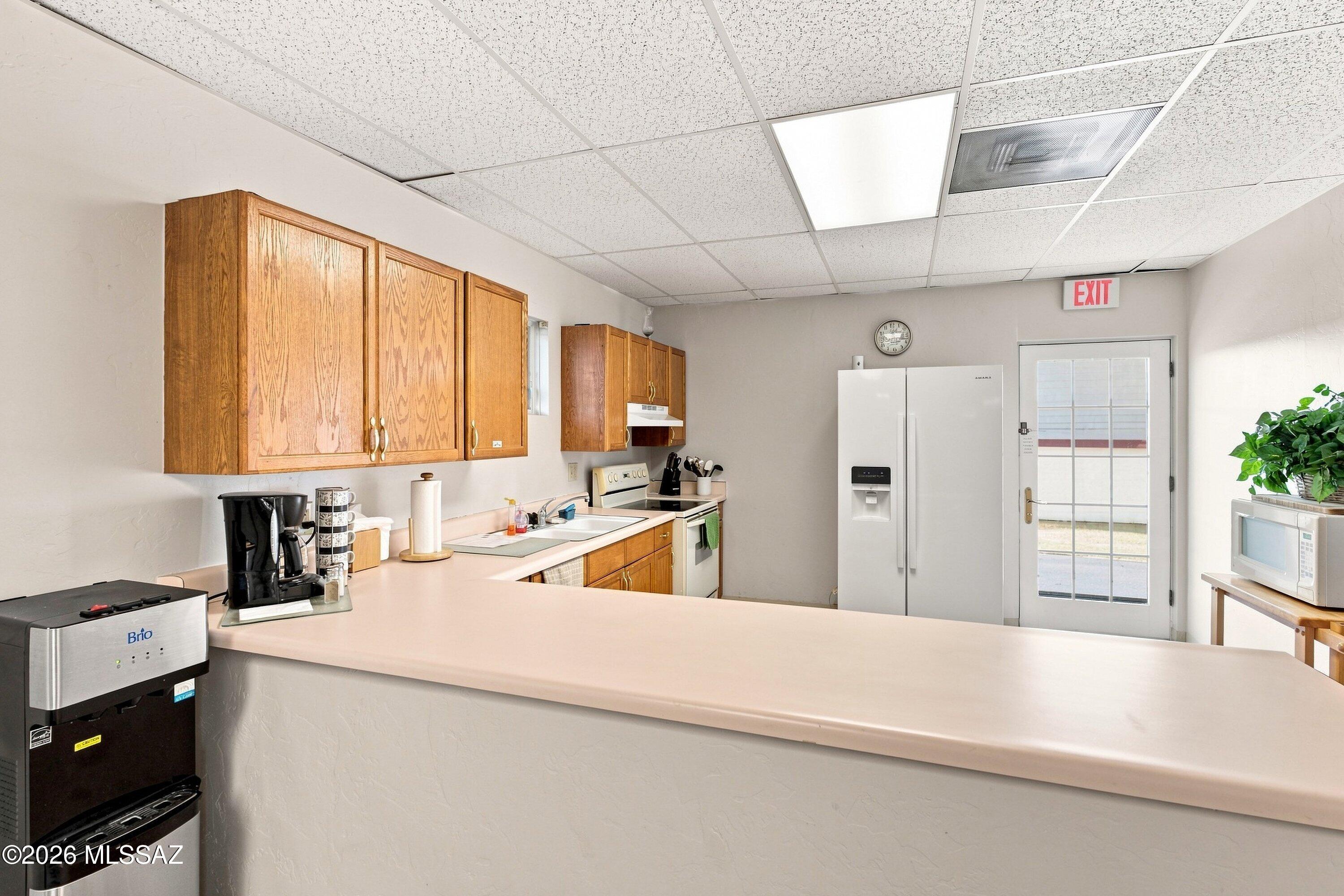540 W Limberlost Drive E28