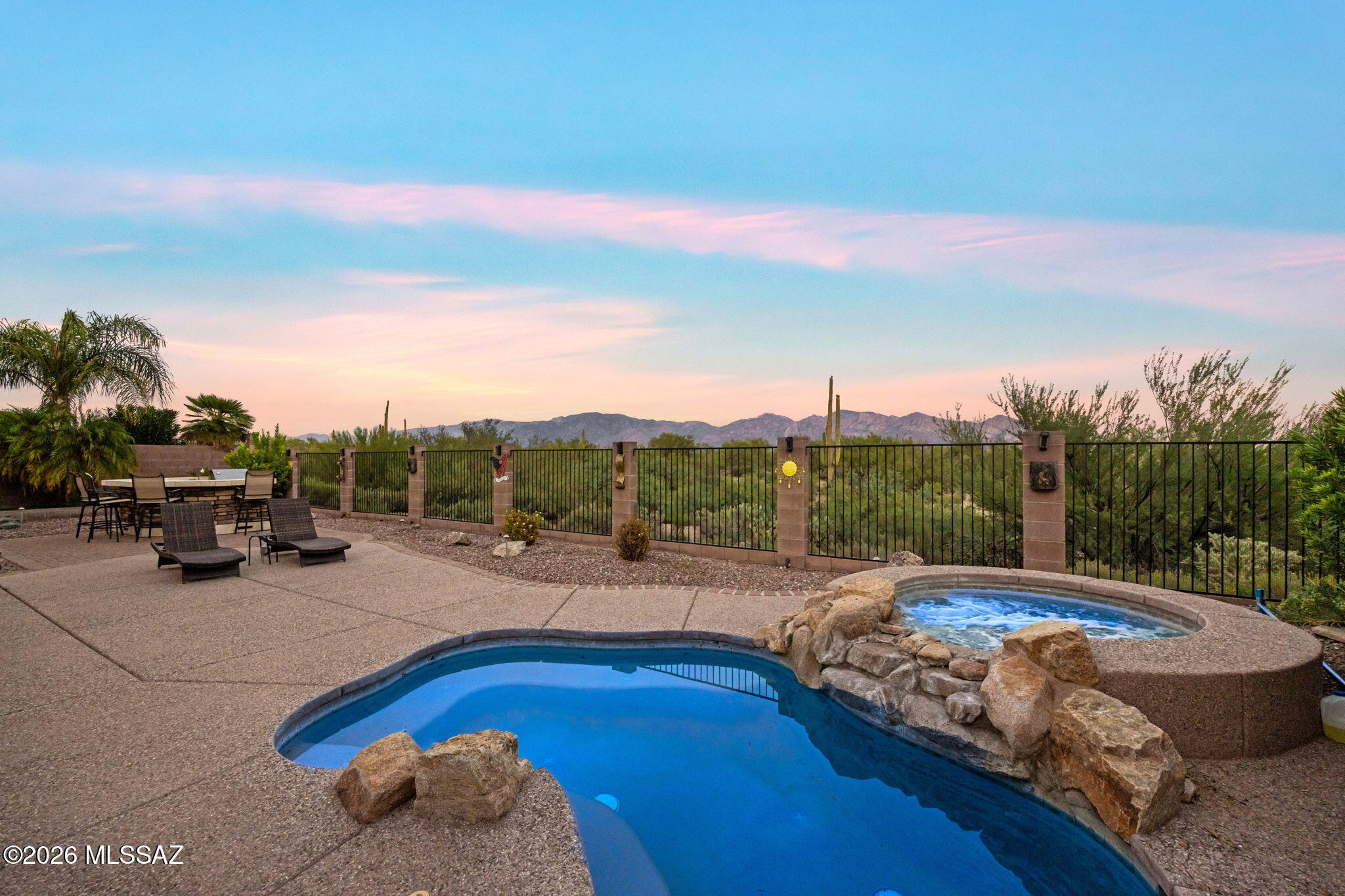 12488 N Paseo Penuela