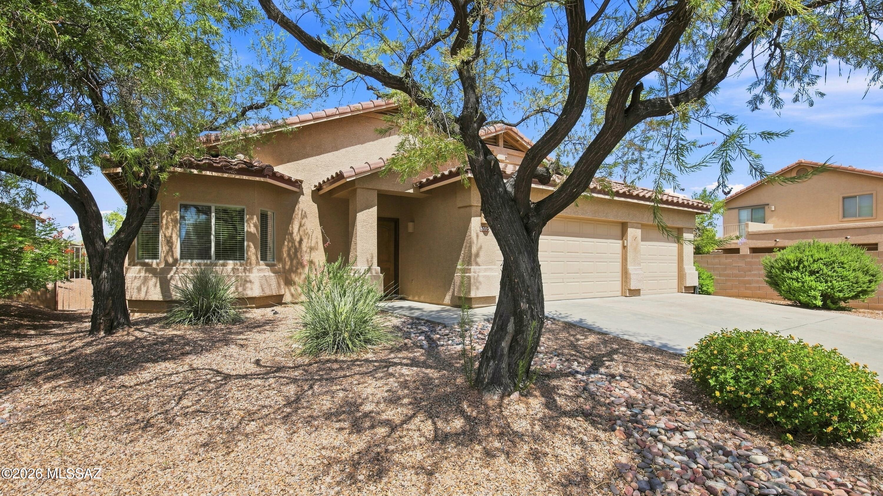 8005 N Iron Ridge Drive