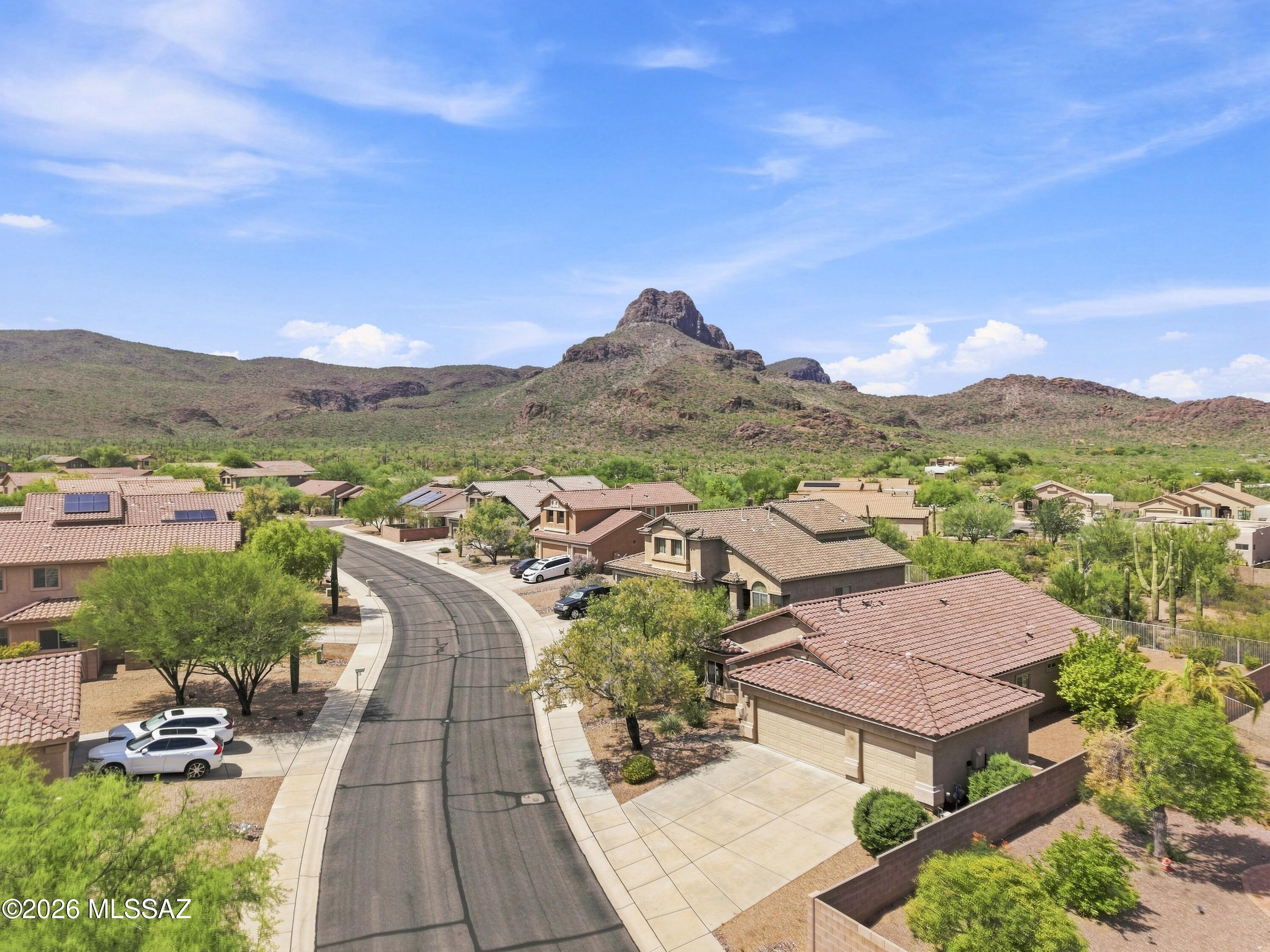 8005 N Iron Ridge Drive