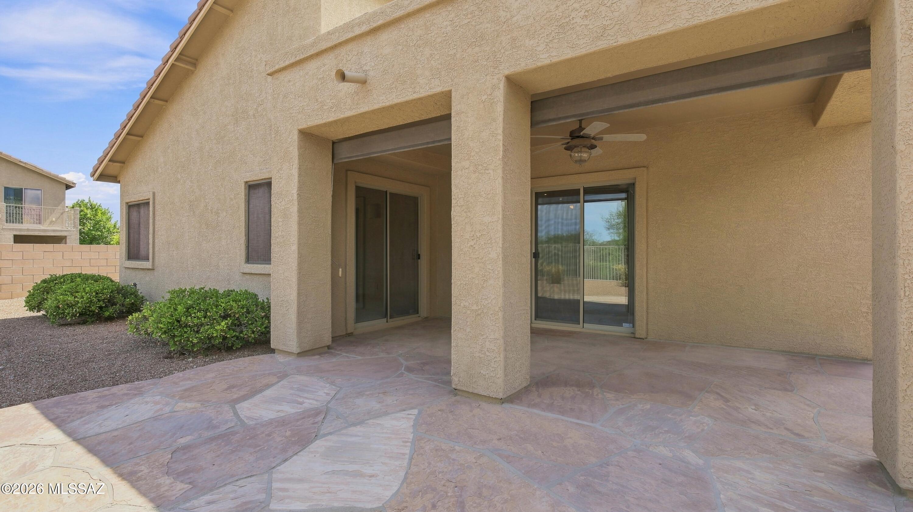 8005 N Iron Ridge Drive