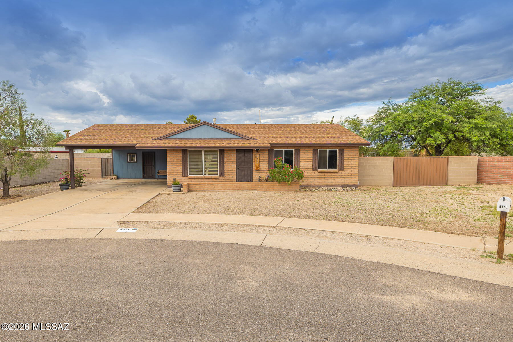 9170 N Rock Dove Place