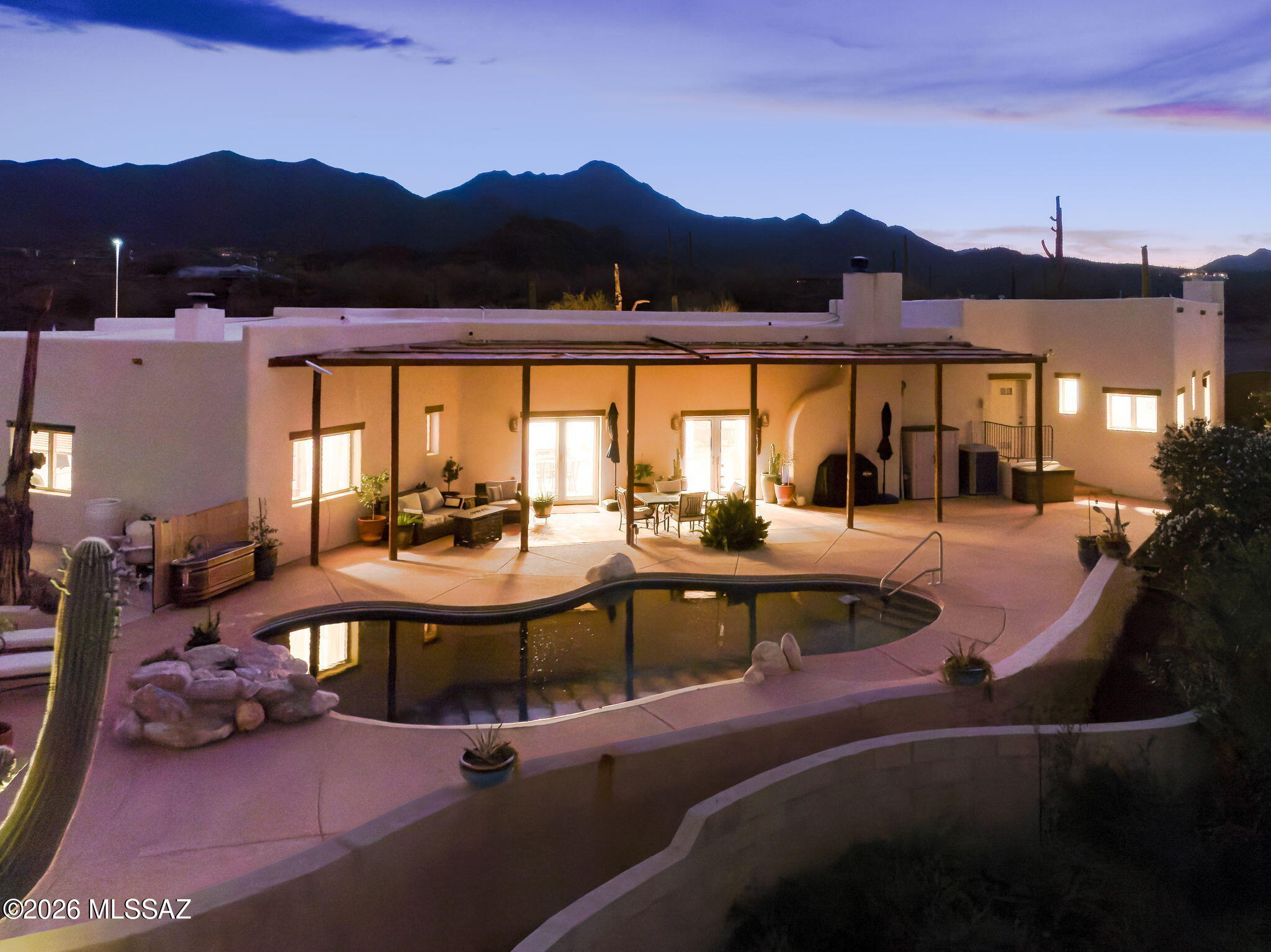 3360 N Horseback Trail
