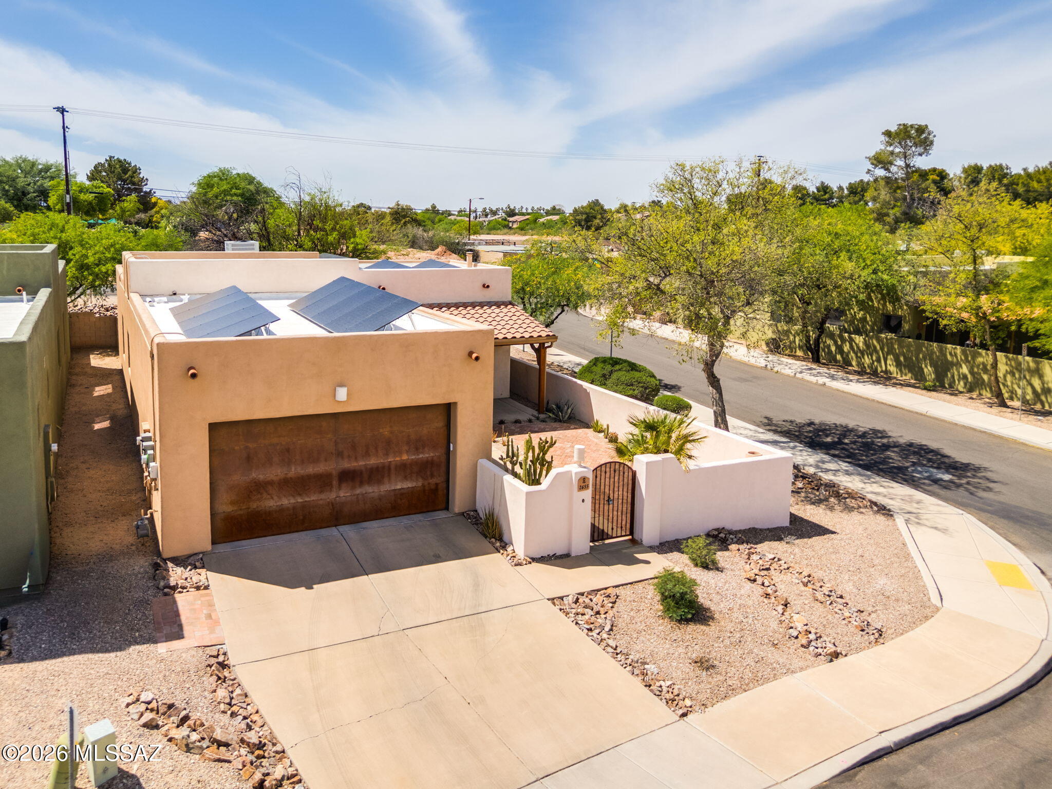 2655 N Sahuara Place