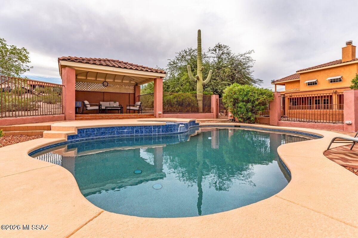 5215 W Sunset Road