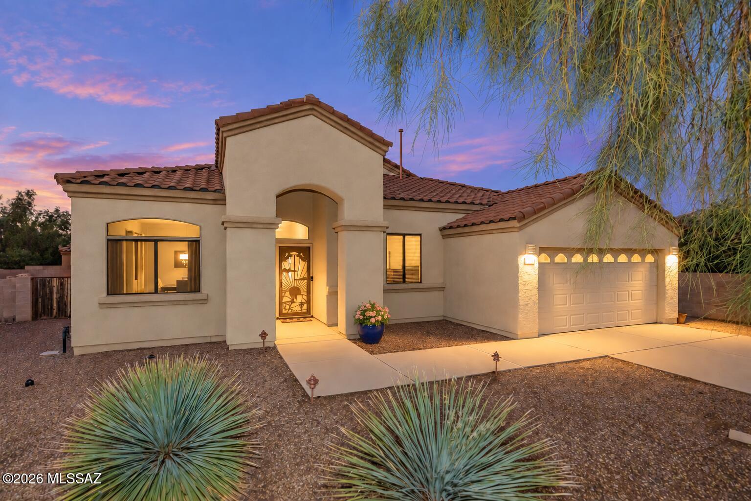 8440 N Sand Dune Place