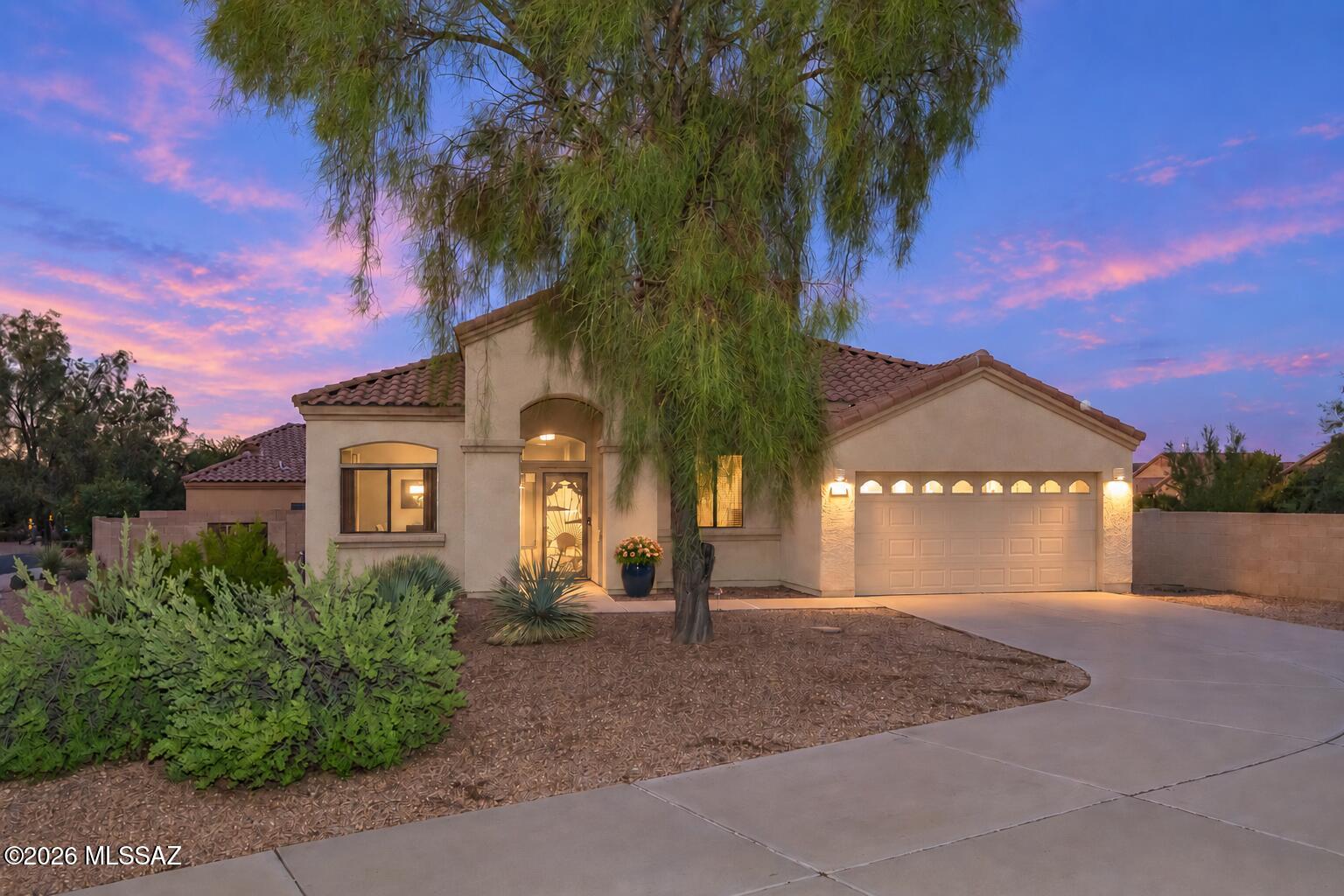 8440 N Sand Dune Place
