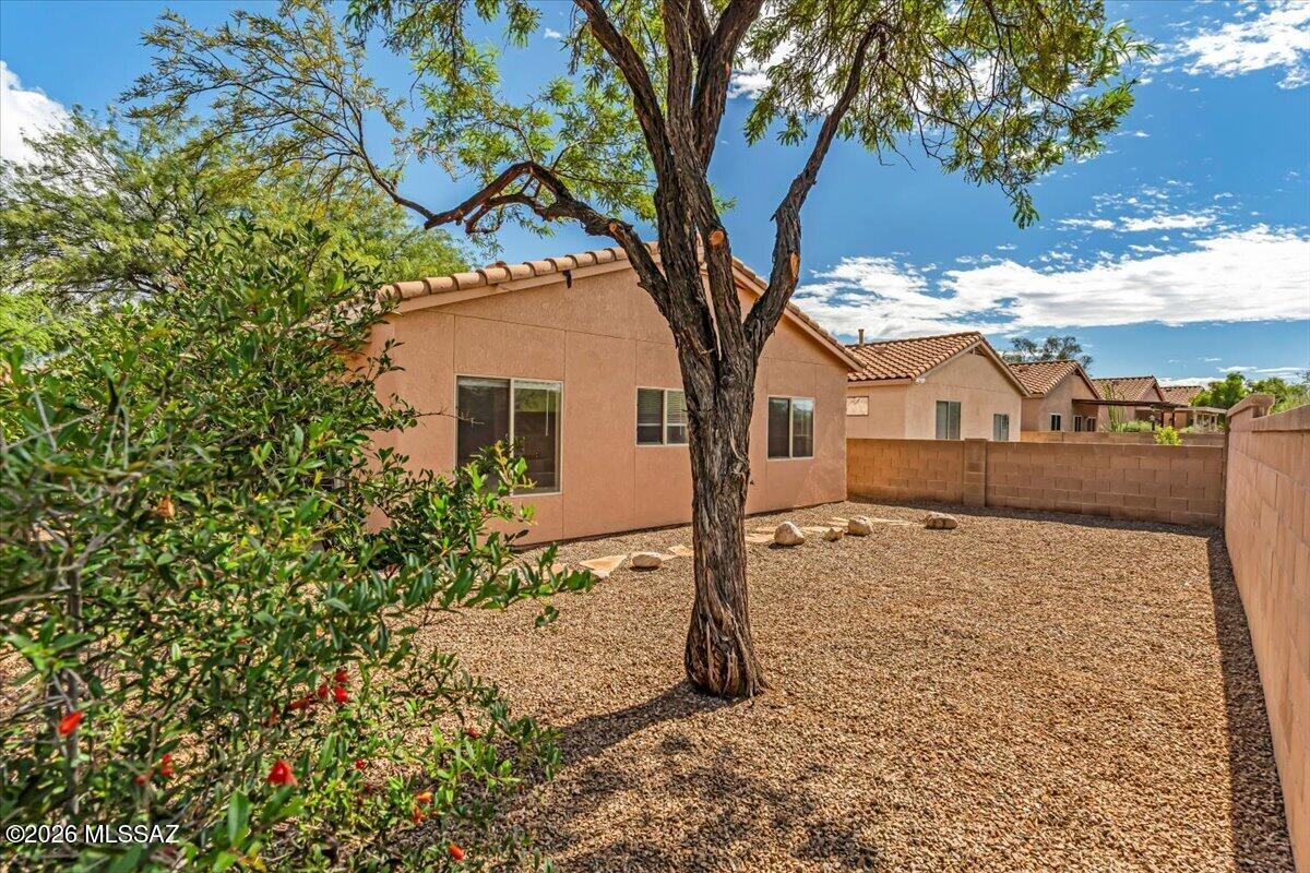 5359 N Willow Thicket Way
