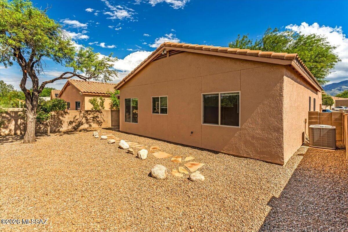 5359 N Willow Thicket Way