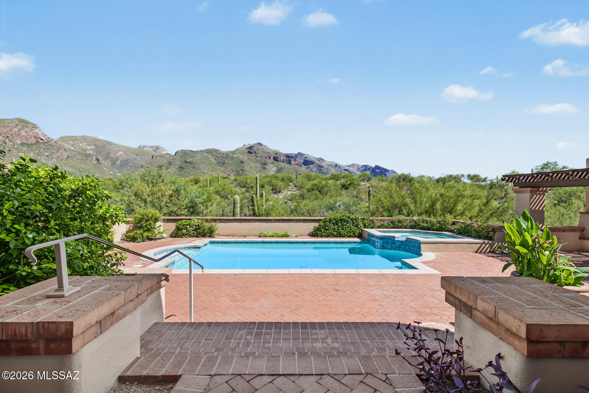 7587 N Mystic Canyon Drive