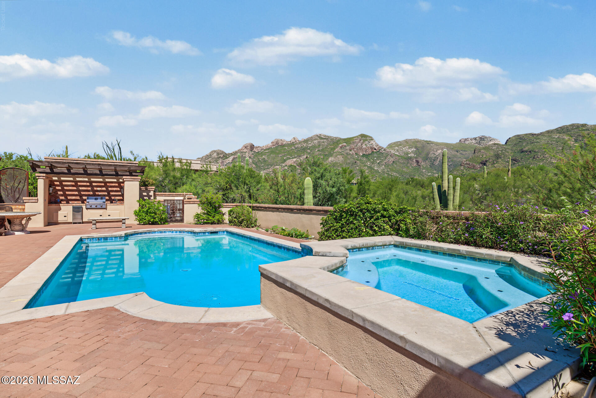 7587 N Mystic Canyon Drive