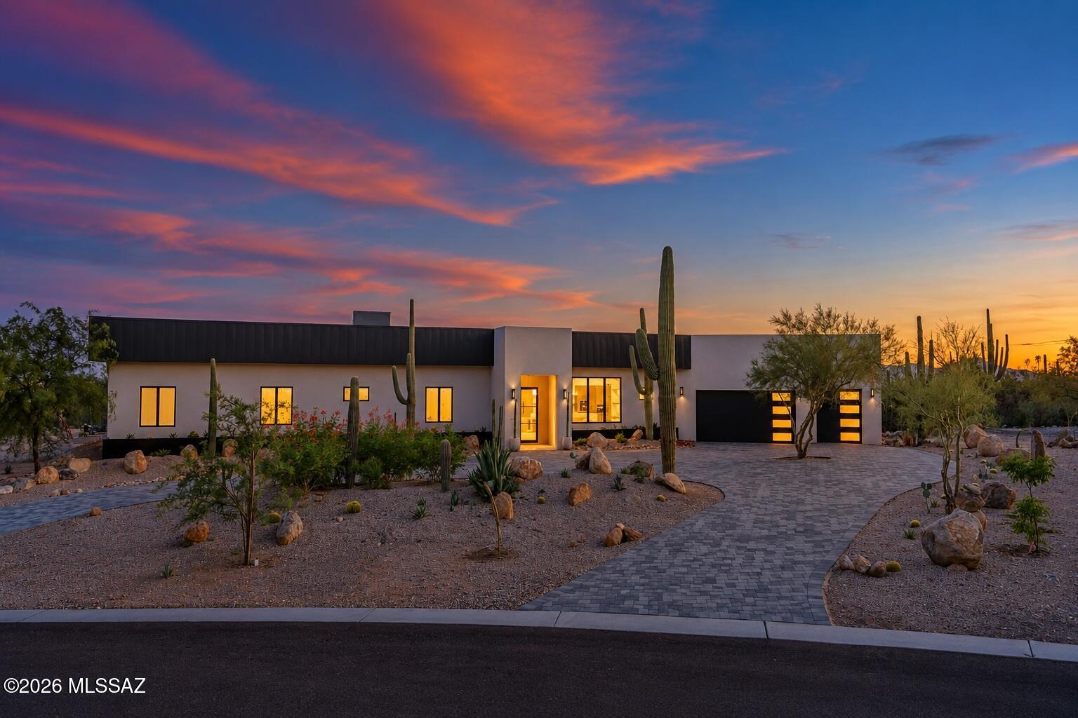 7185 N Agave Ridge Place