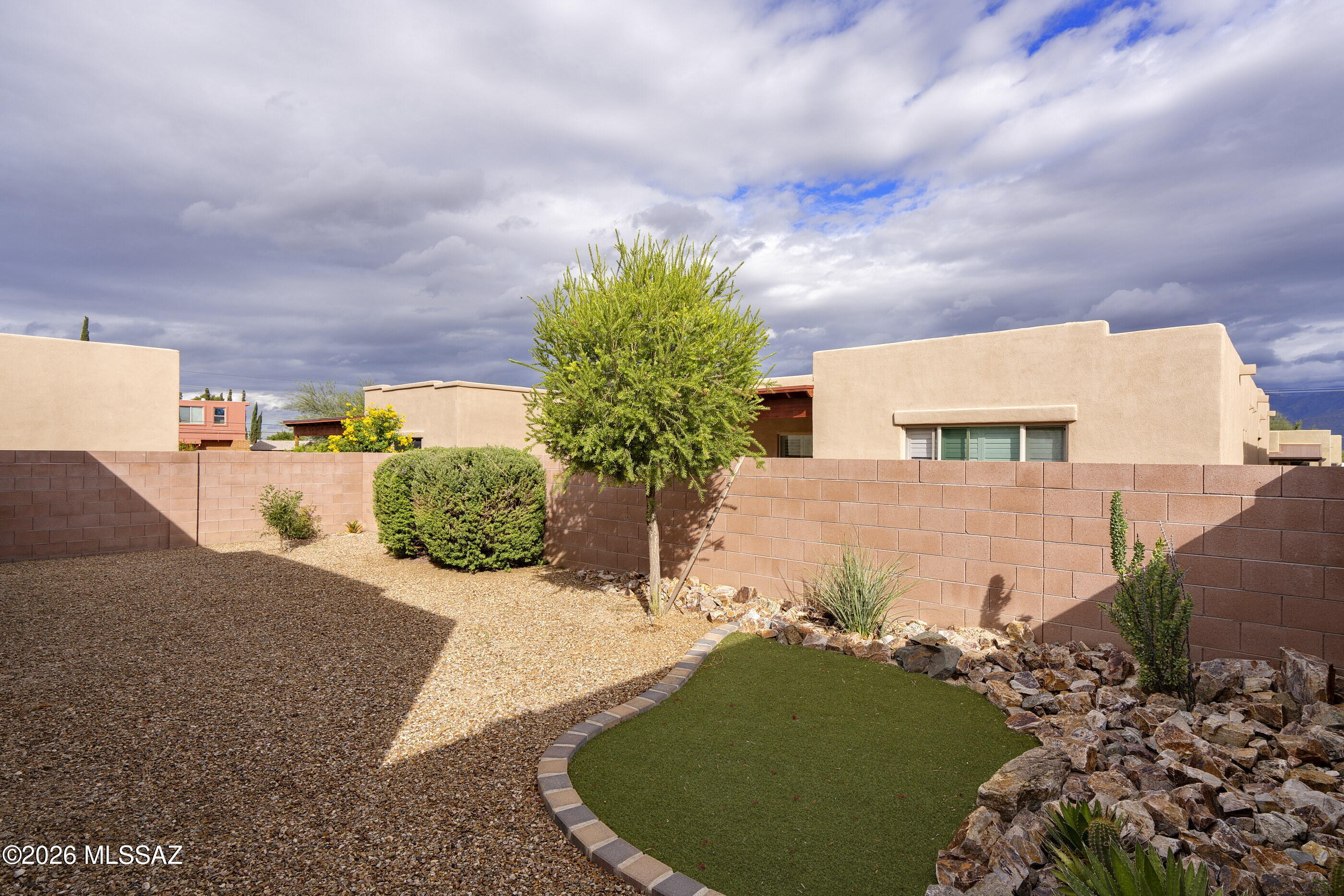 8928 E Wright School Loop