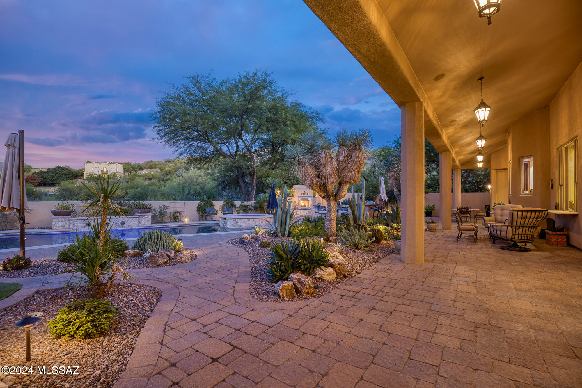 5043 N Marlin Canyon Place