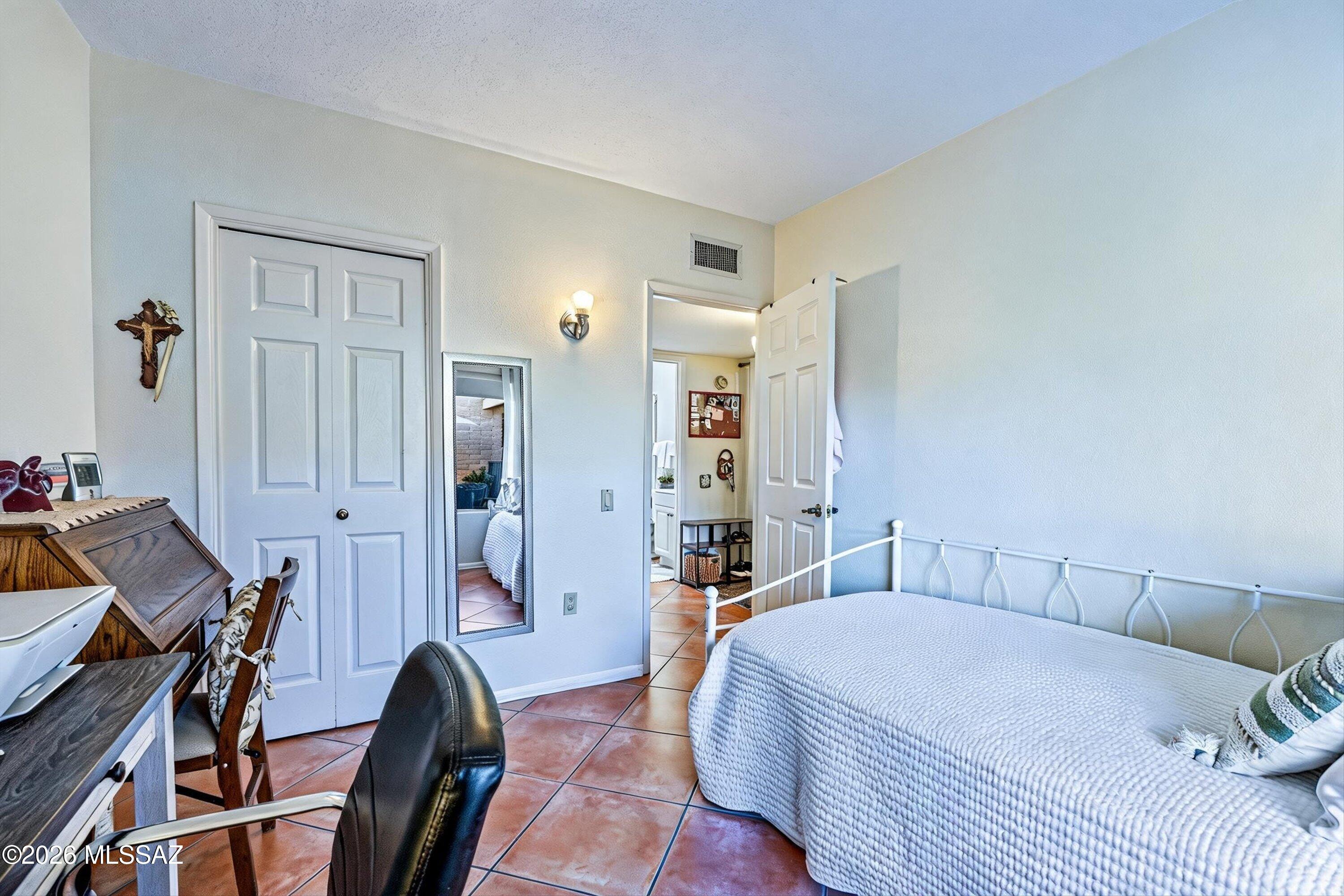 1432 W Calle Pueblo