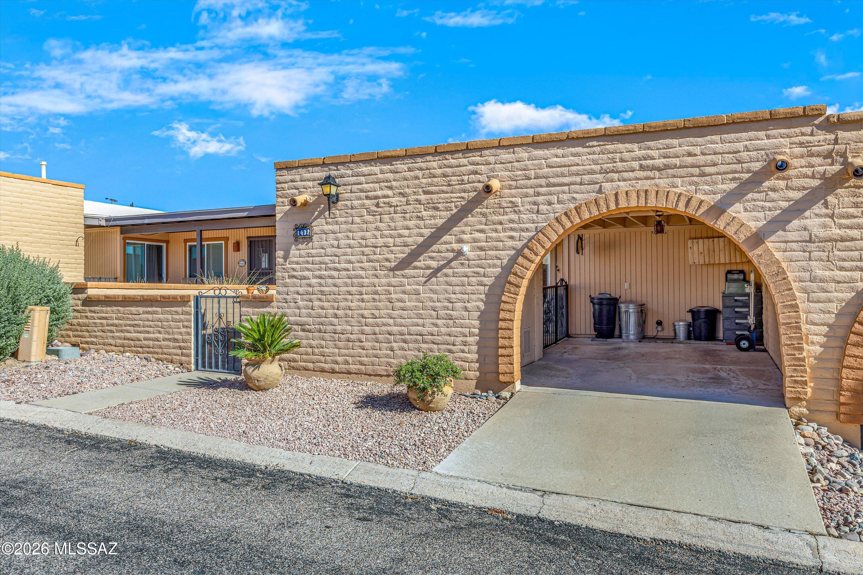 1432 W Calle Pueblo