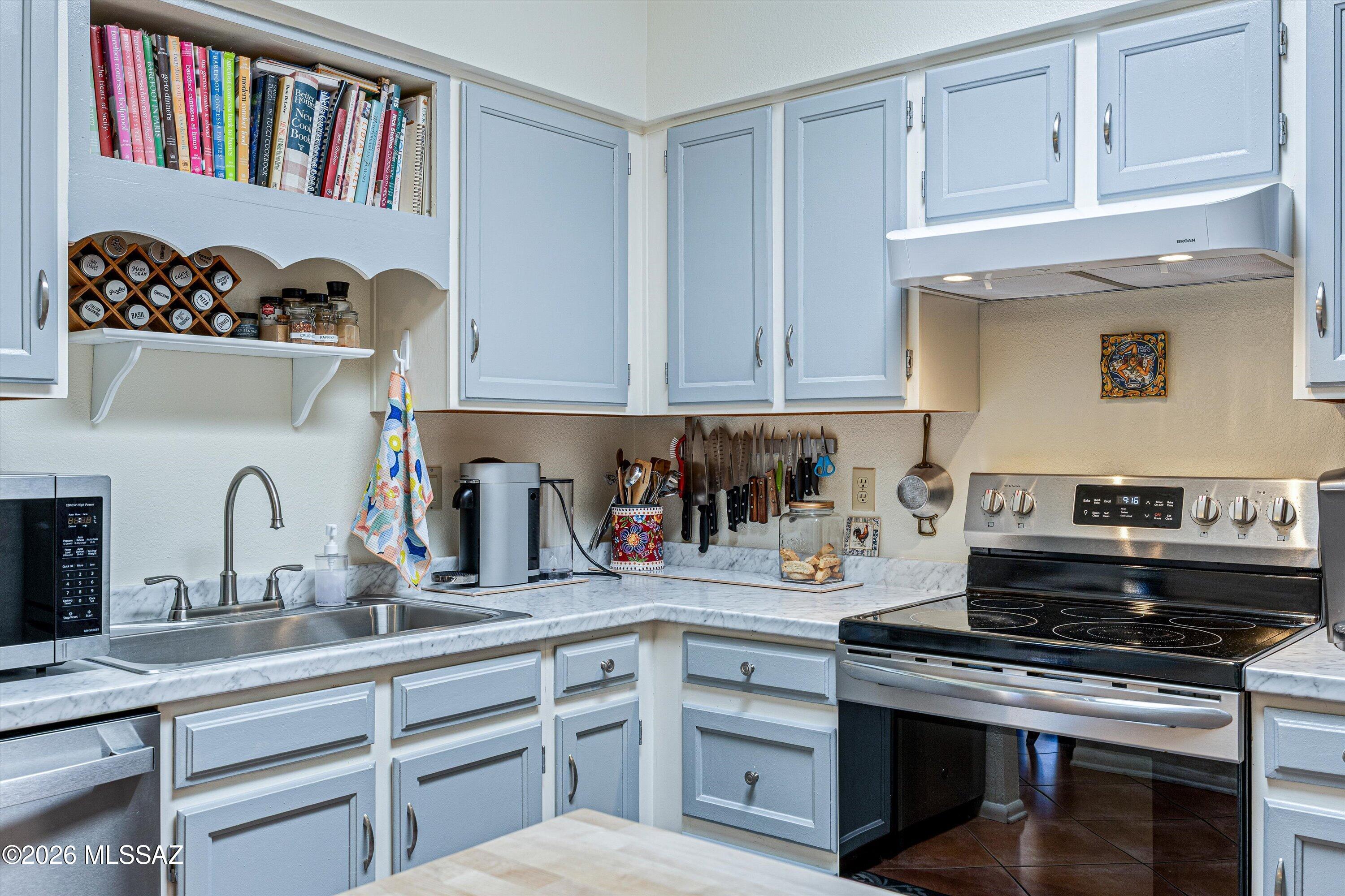 1432 W Calle Pueblo
