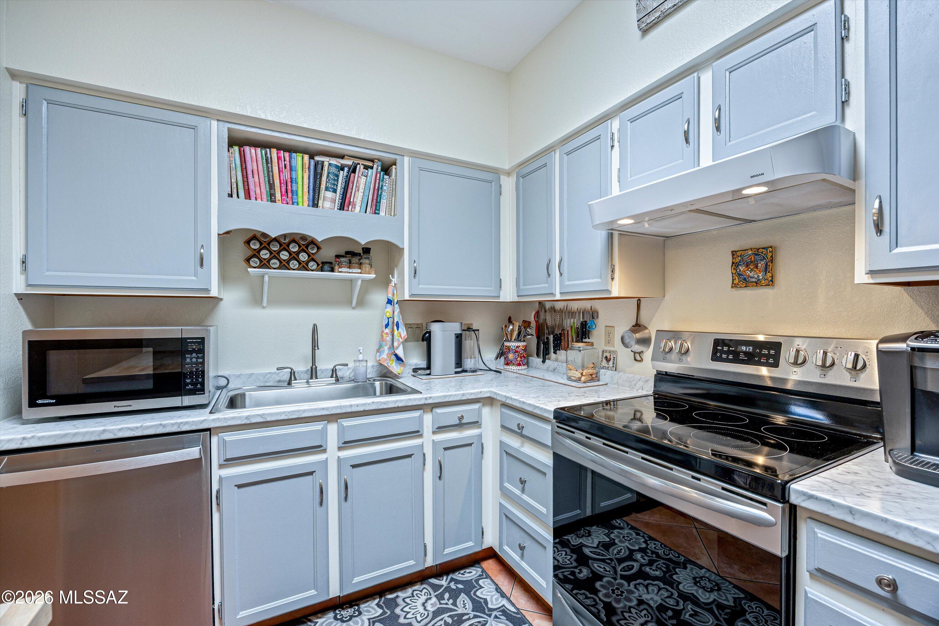 1432 W Calle Pueblo
