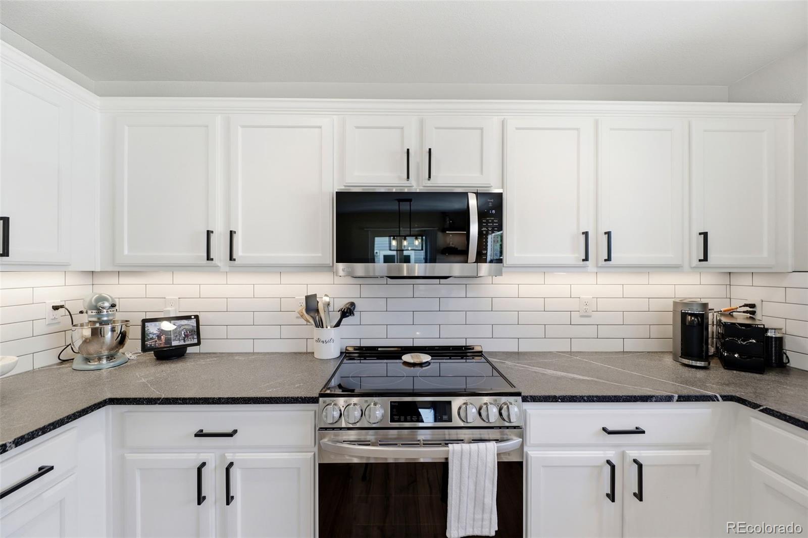 16013 E Nichols Place