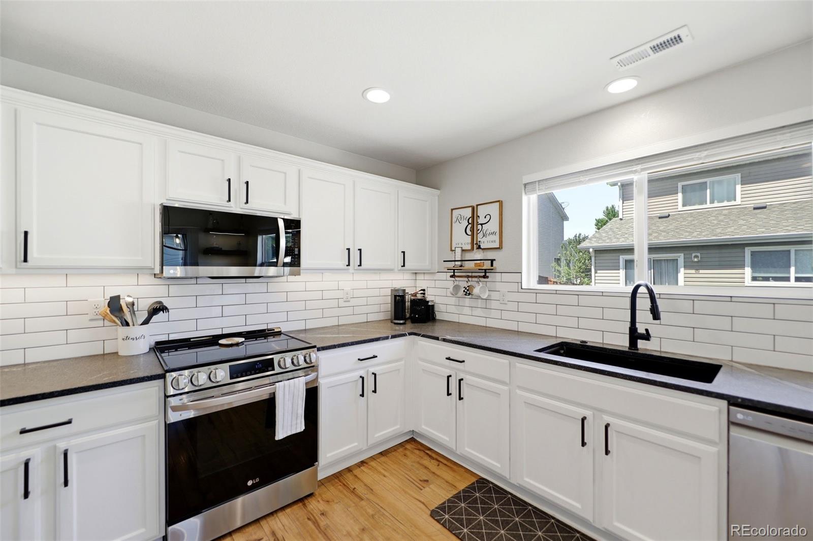 16013 E Nichols Place