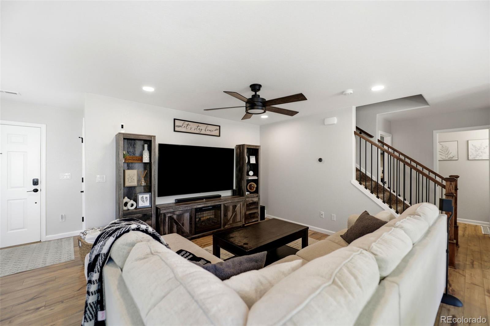 16013 E Nichols Place