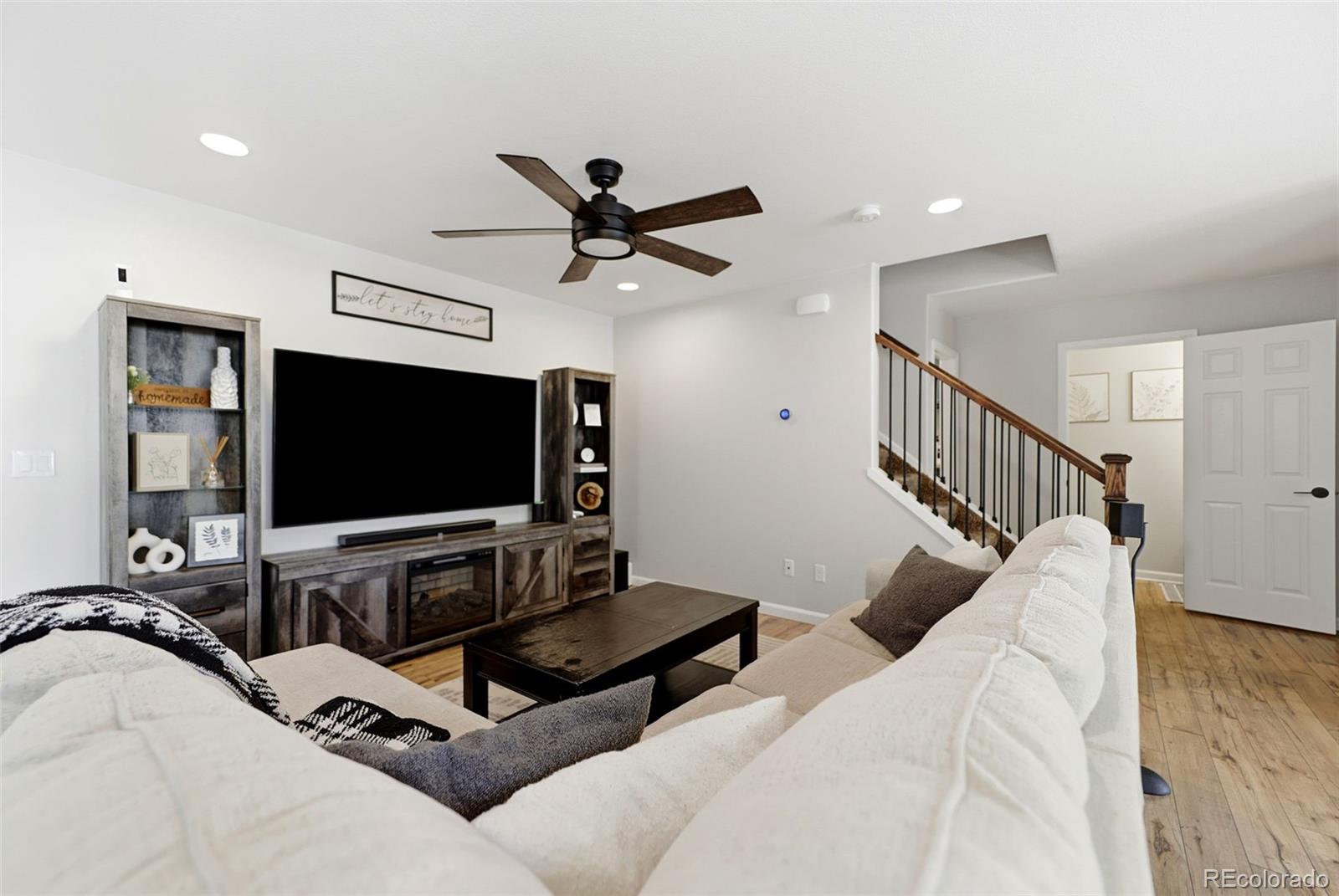 16013 E Nichols Place