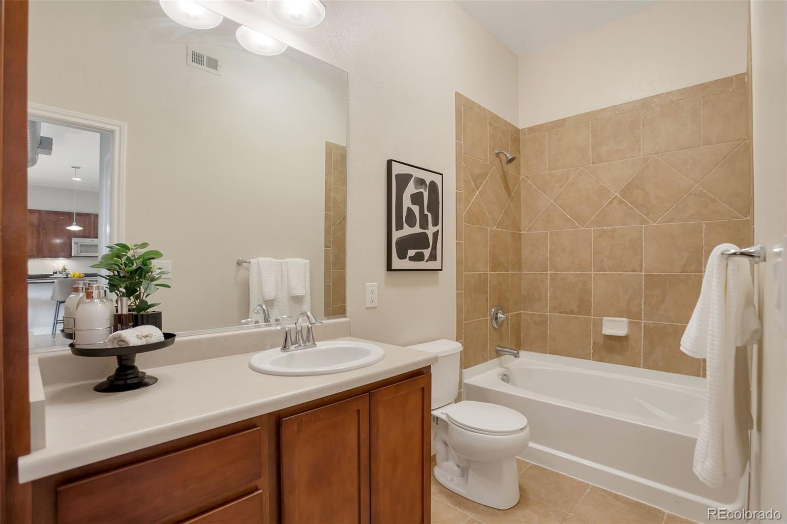 10111 Inverness Main Street Unit: 208