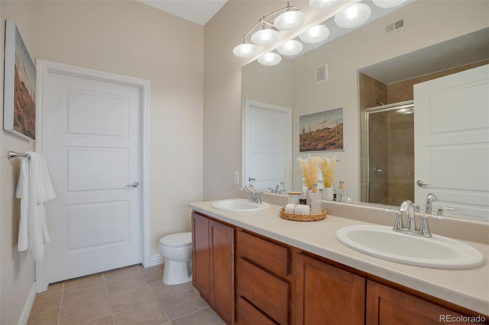 10111 Inverness Main Street Unit: 208