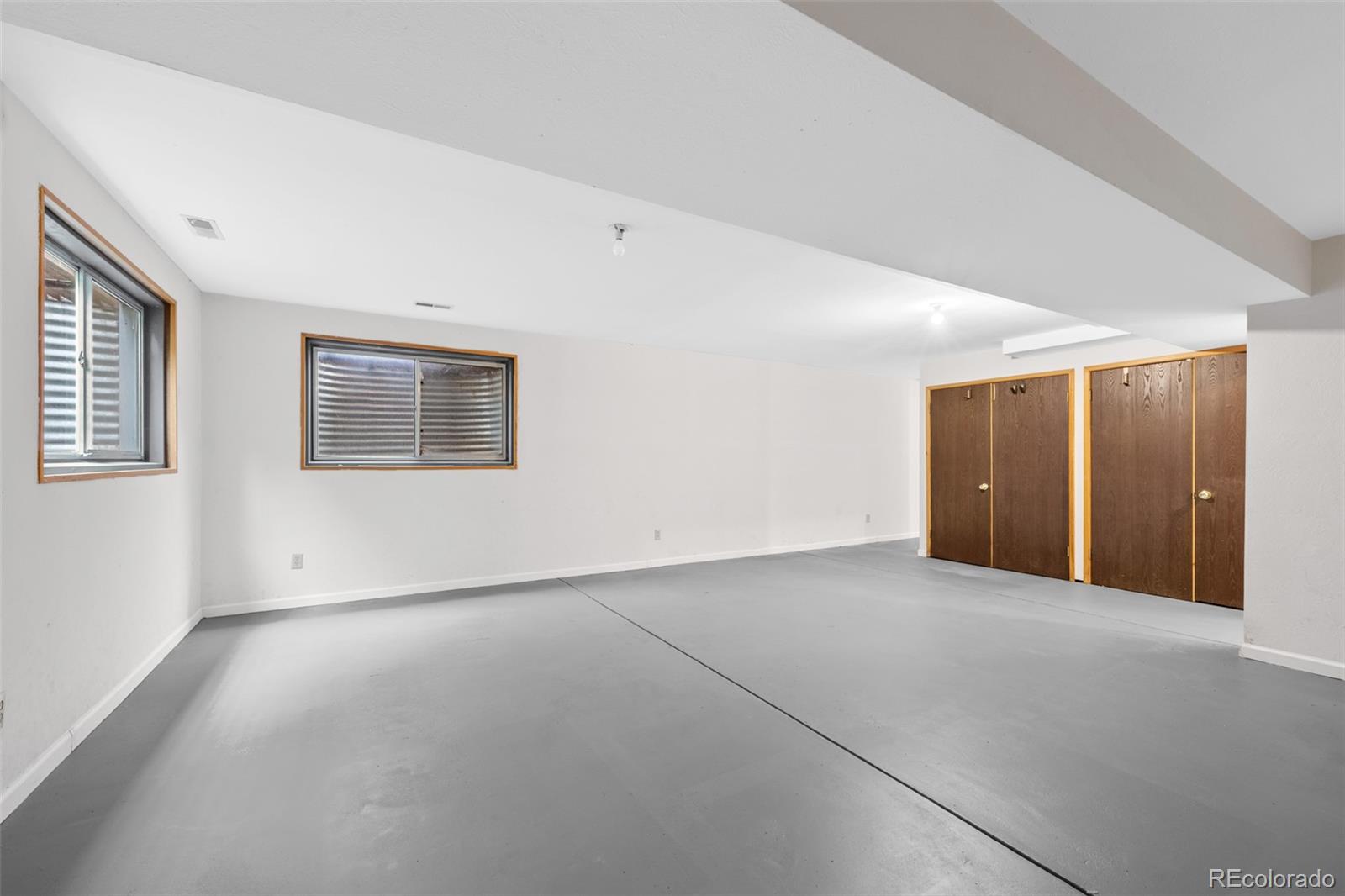 2206 S Devinney Street