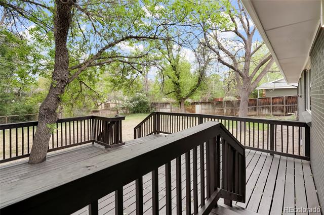 3352 Vivian Drive