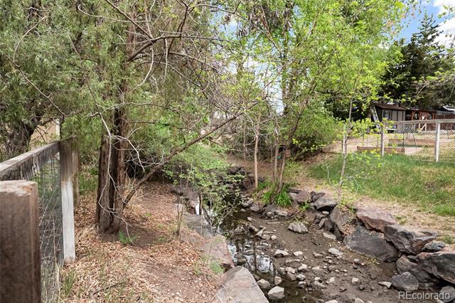3352 Vivian Drive