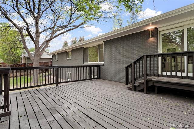 3352 Vivian Drive