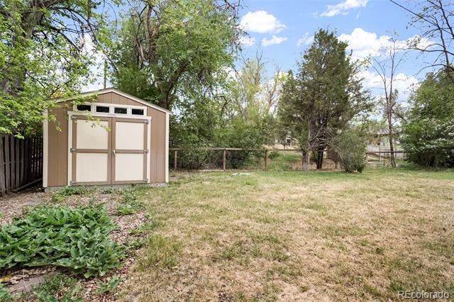 3352 Vivian Drive