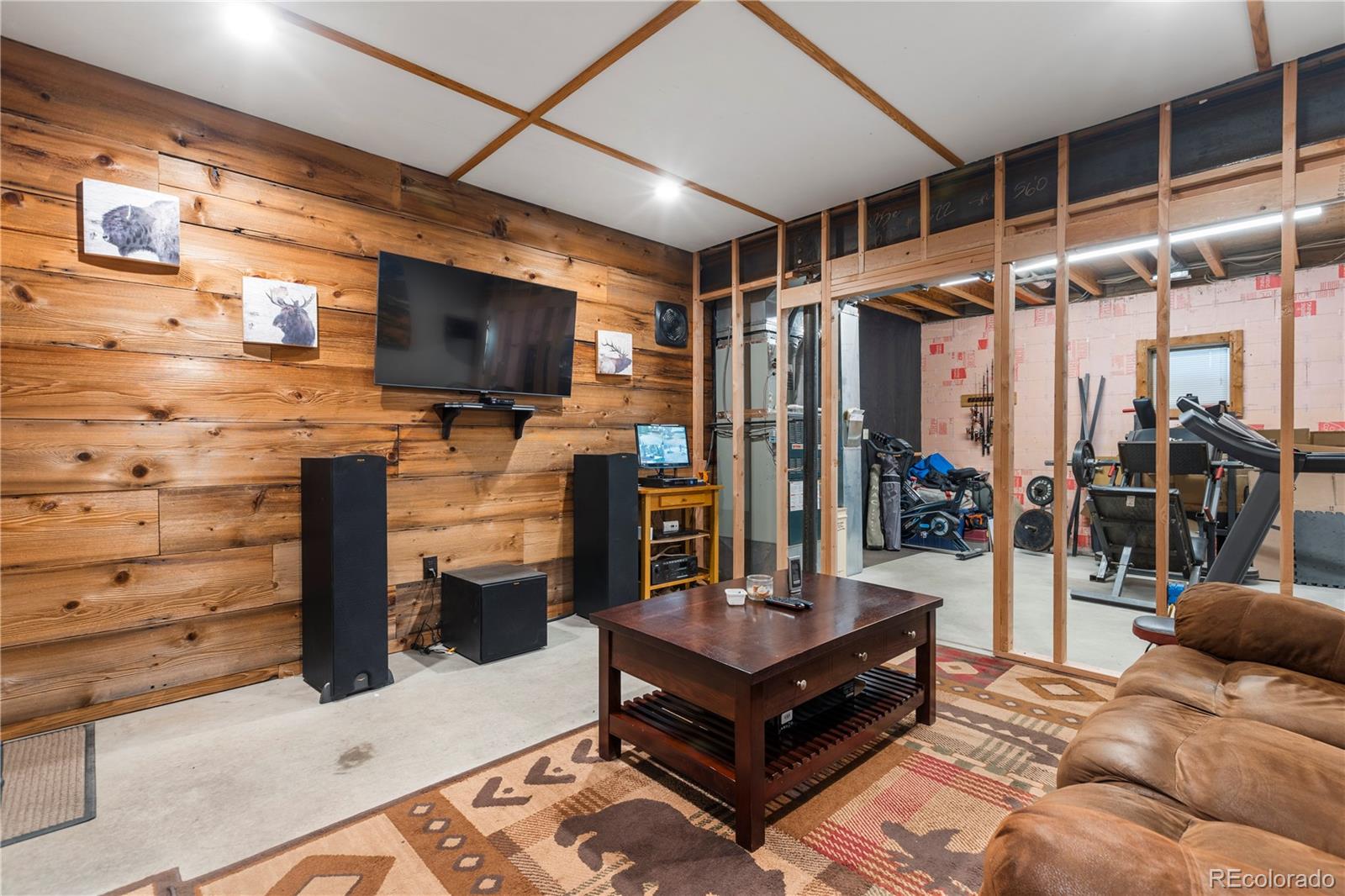 3916 Estates Circle