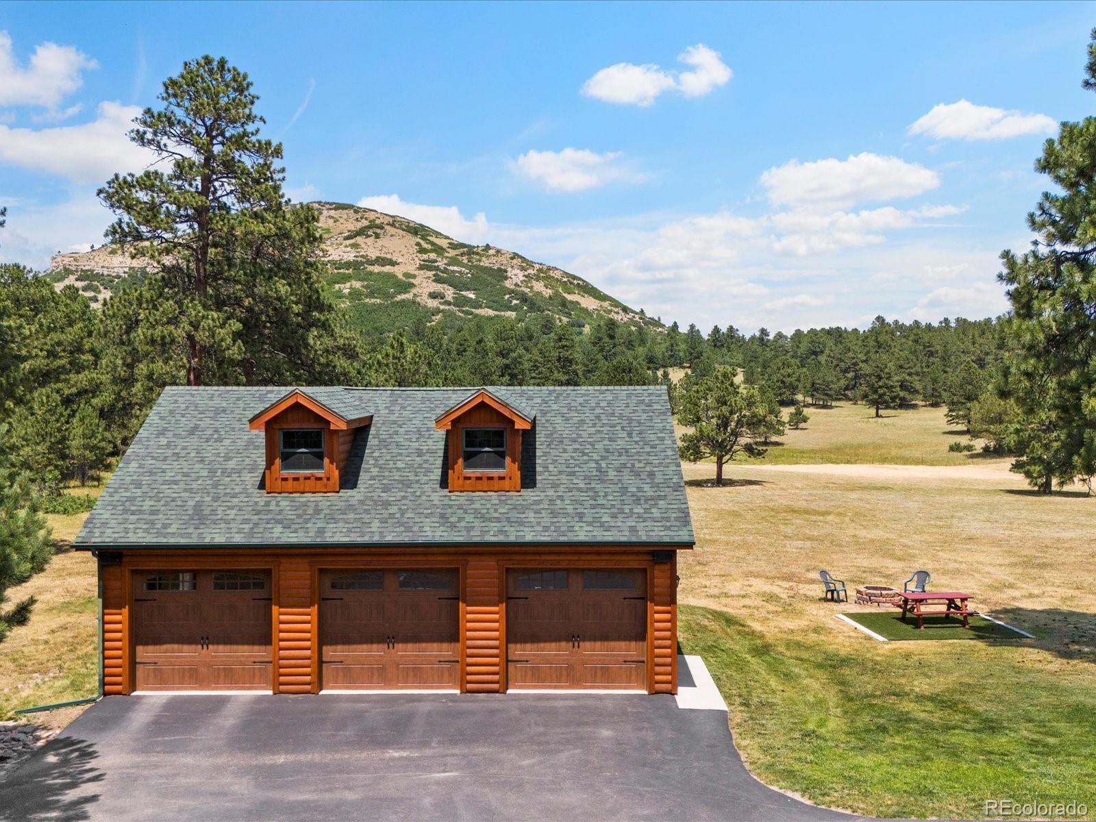 3916 Estates Circle