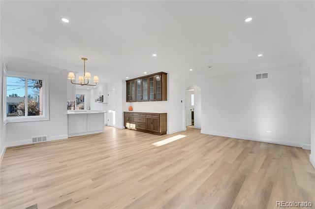 975 S Fillmore Way