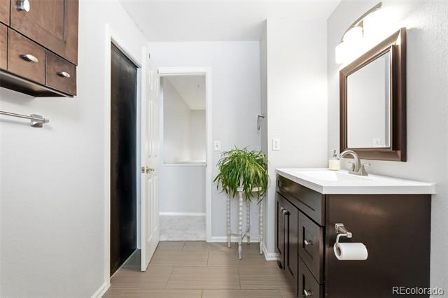 5062 S Zang Court
