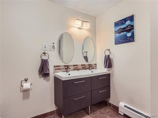 5401 E Warren Avenue Unit: 212