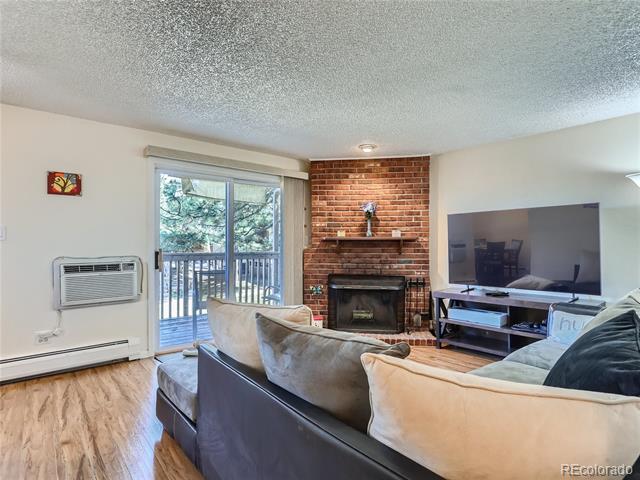 5401 E Warren Avenue Unit: 212
