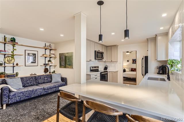 668 N Pennsylvania Street Unit: 6