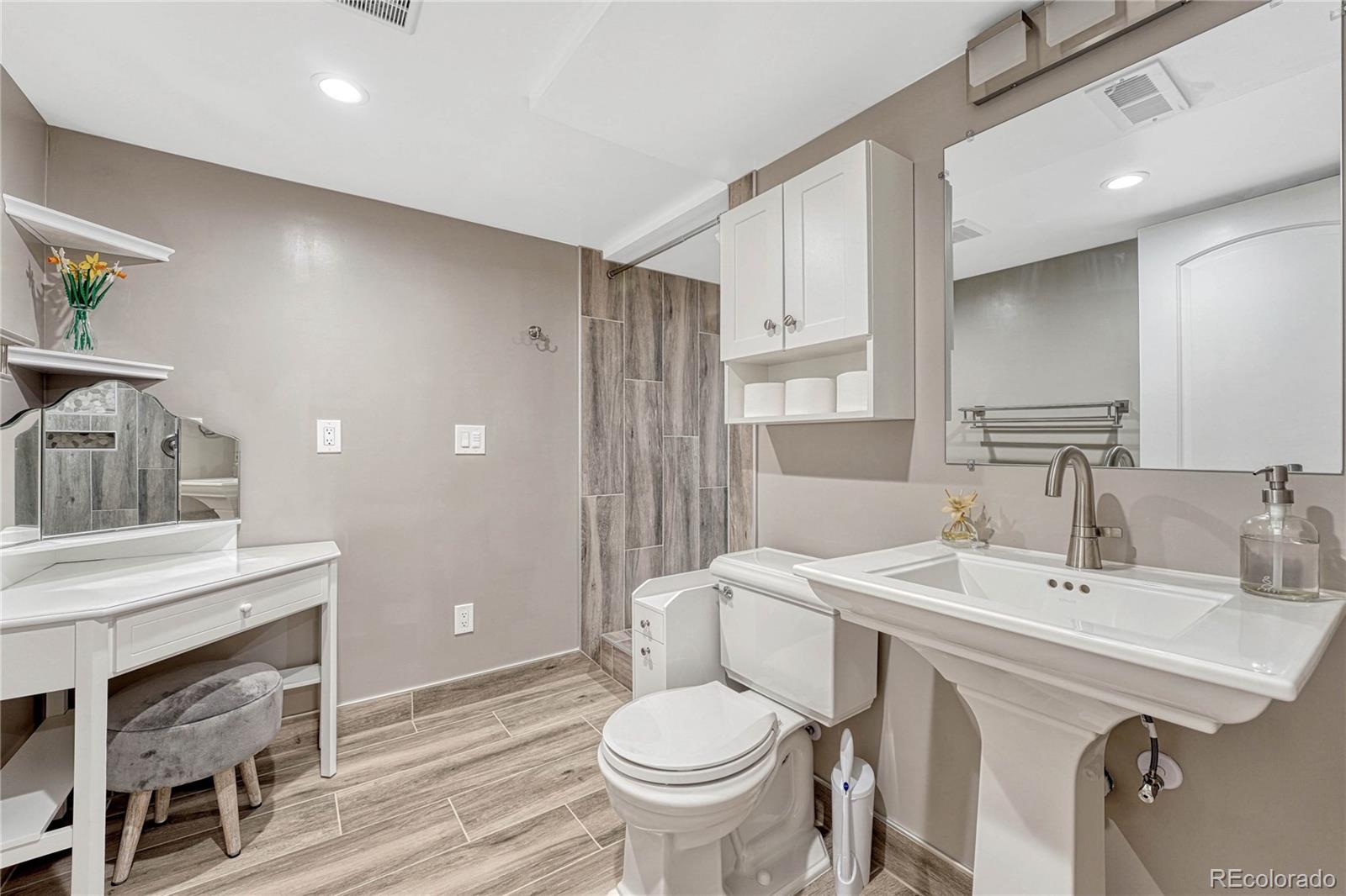 3132 S Boston Court