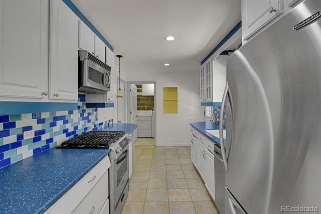 200 S Hudson Street