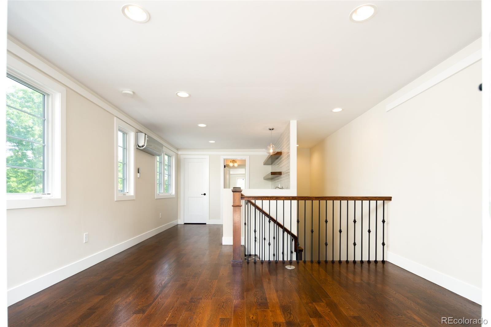 433 S Humboldt Street
