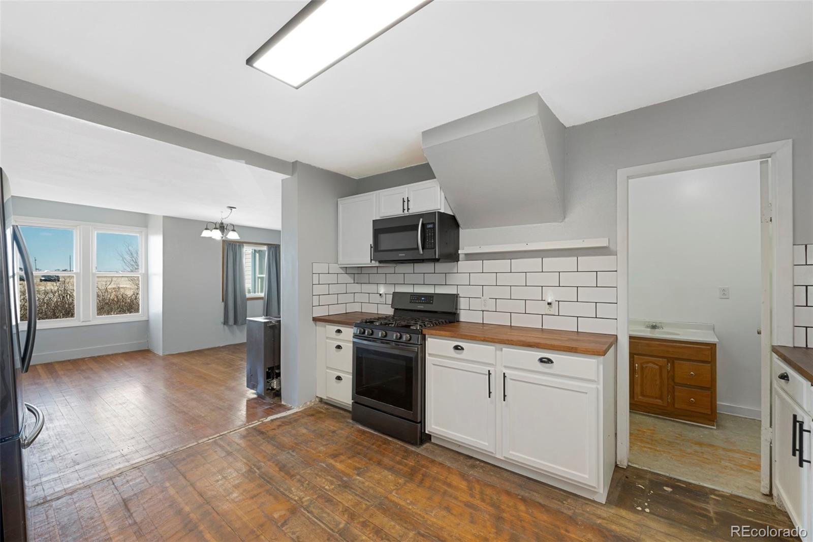189 W 24 Highway